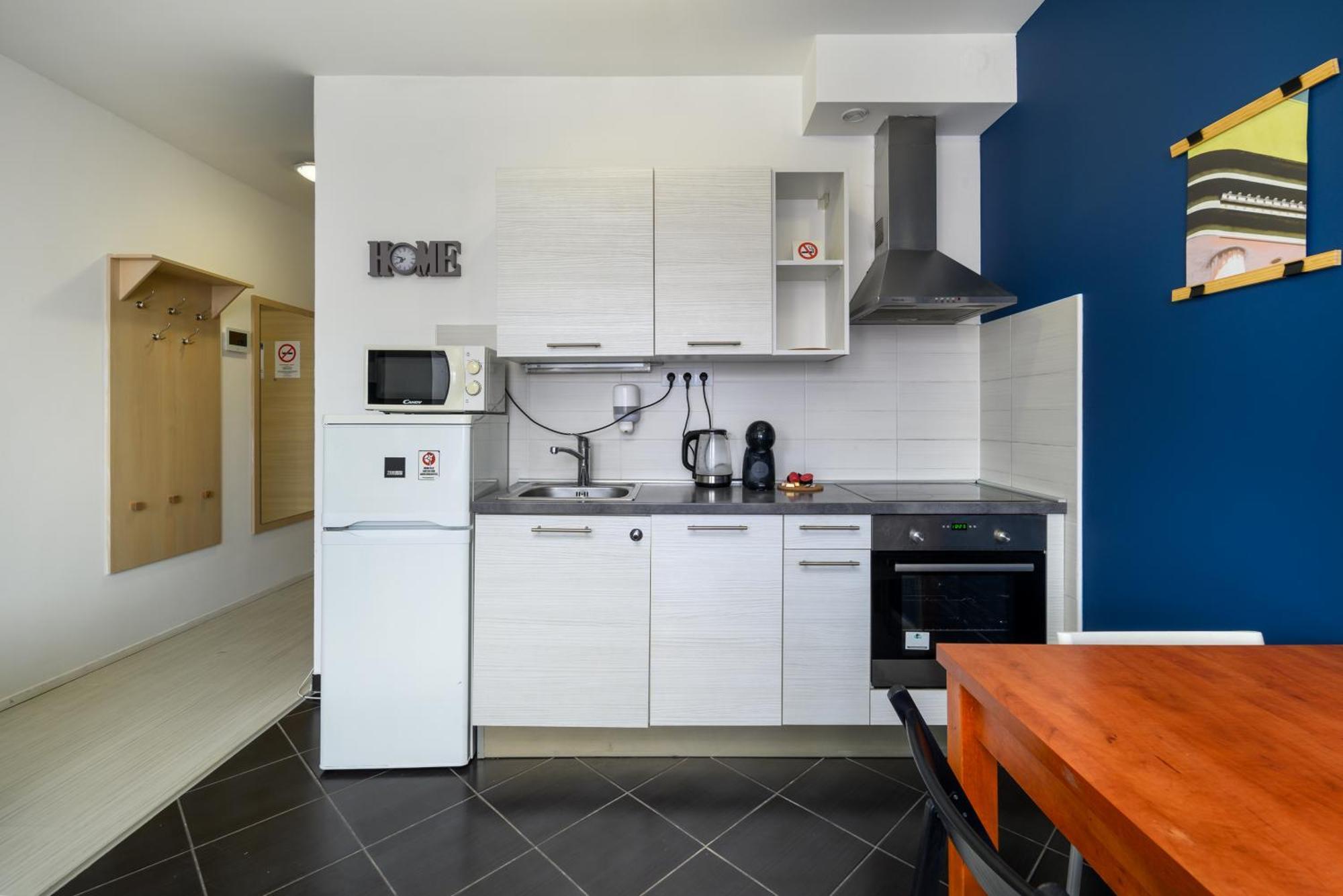Sun Resort Residential Suite-Free Parking Garage Same Building Budapest Exterior foto